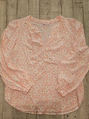 GAP Soft Pink Daisy Print V-Neck Blouse